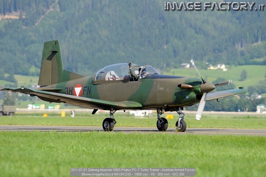 2011-07-01 Zeltweg Airpower 0903 Pilatus PC-7 Turbo Trainer - Austrian Armed Forces